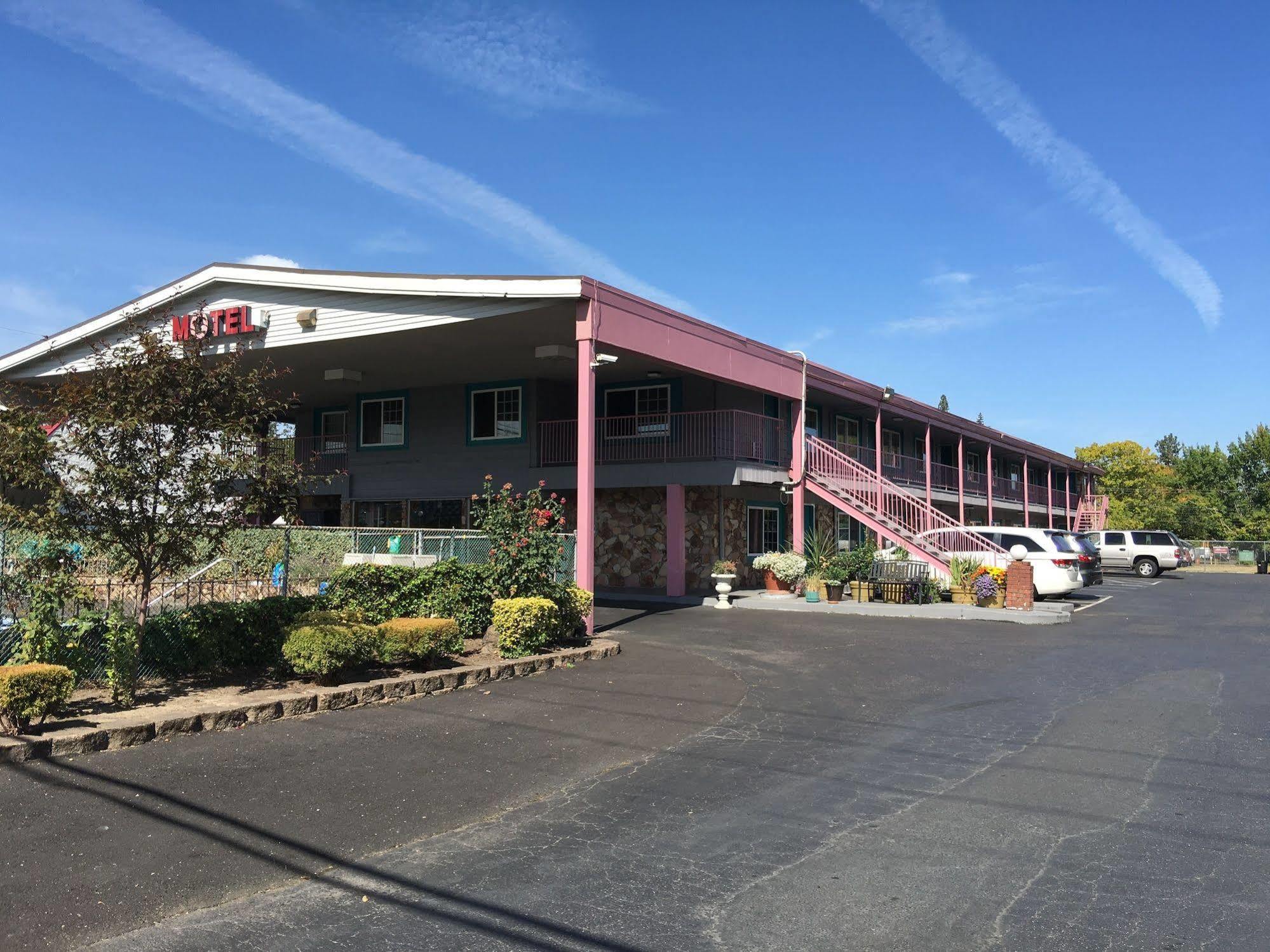 Beaverton Budget Inn Exterior photo